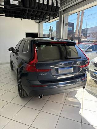 VOLVO XC60 2.0 T5 GASOLINA MOMENTUM AWD GEARTRONIC VOLVO XC60 2.0 T5 GASOLINA MOMENTUM AWD GEARTRONIC